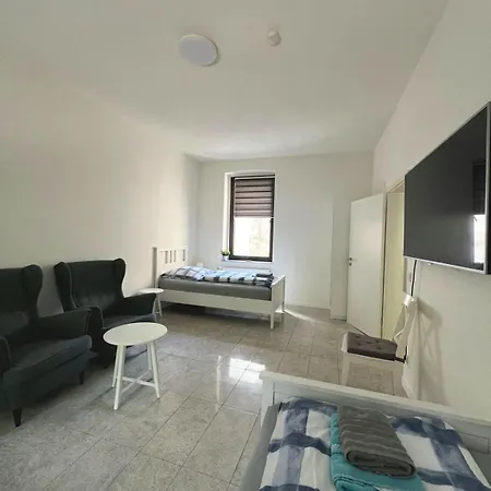 Apartament Rhein 1 Near Messe